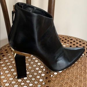 Zara Leather Booties Size 40 / 9